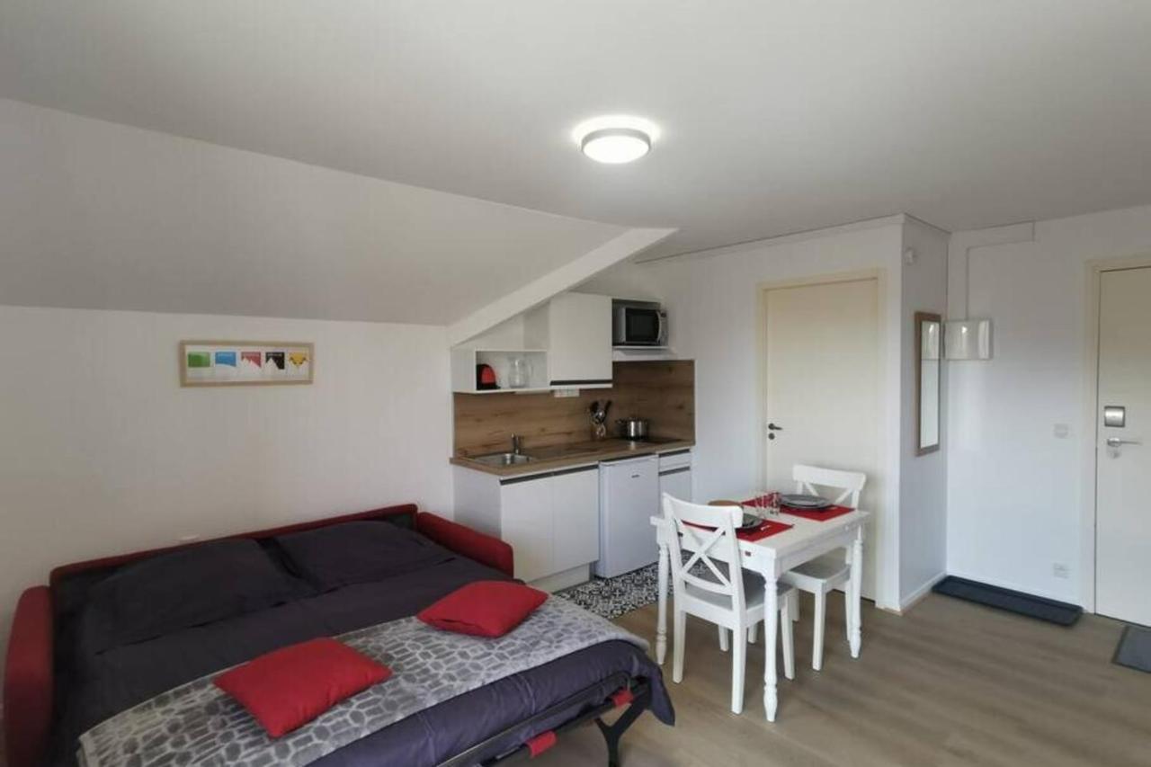 Studio 2 Pers Avec Acces Piscine Et Sauna Les Déserts Exteriér fotografie
